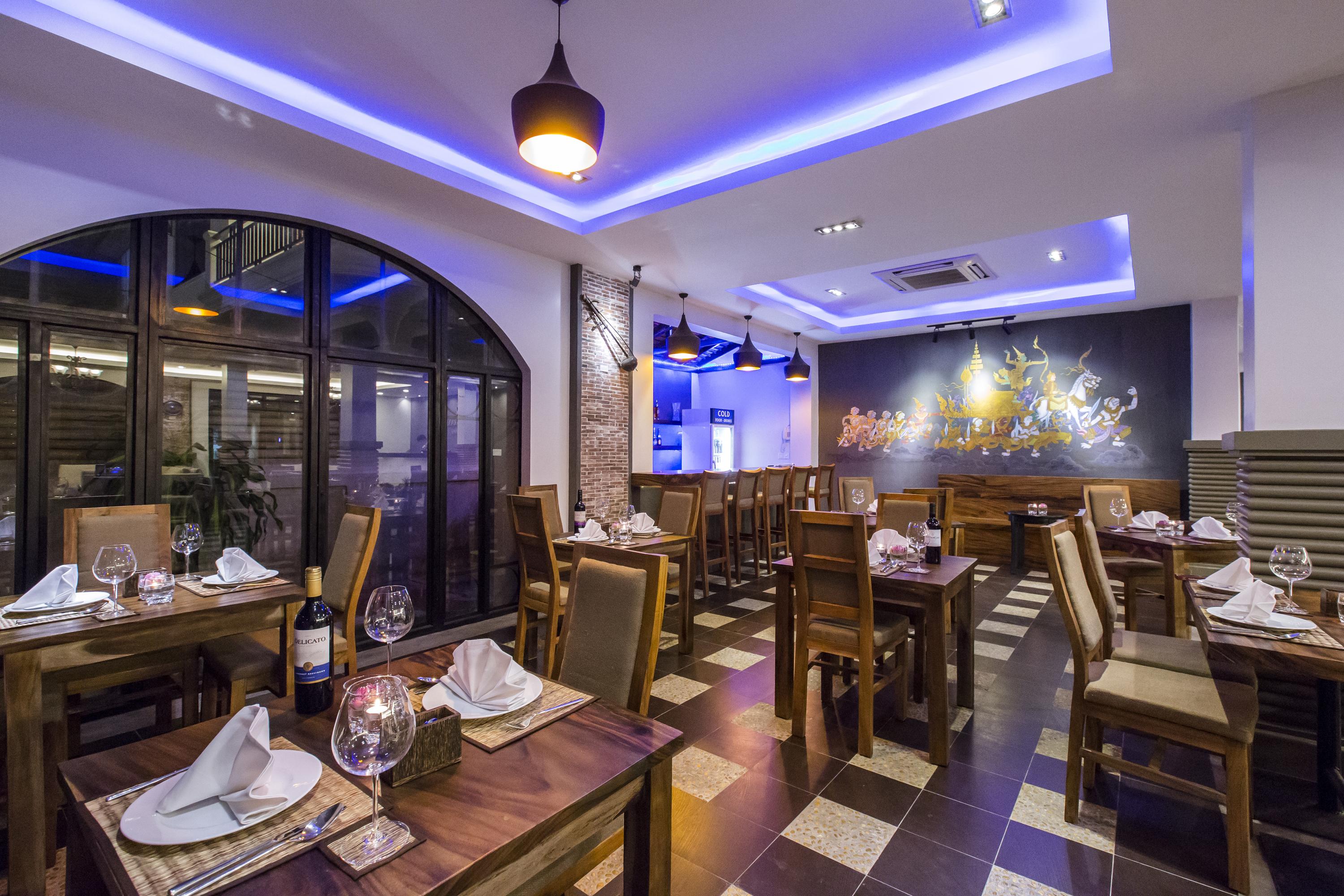 Apsor Palace 4* Phnom Penh