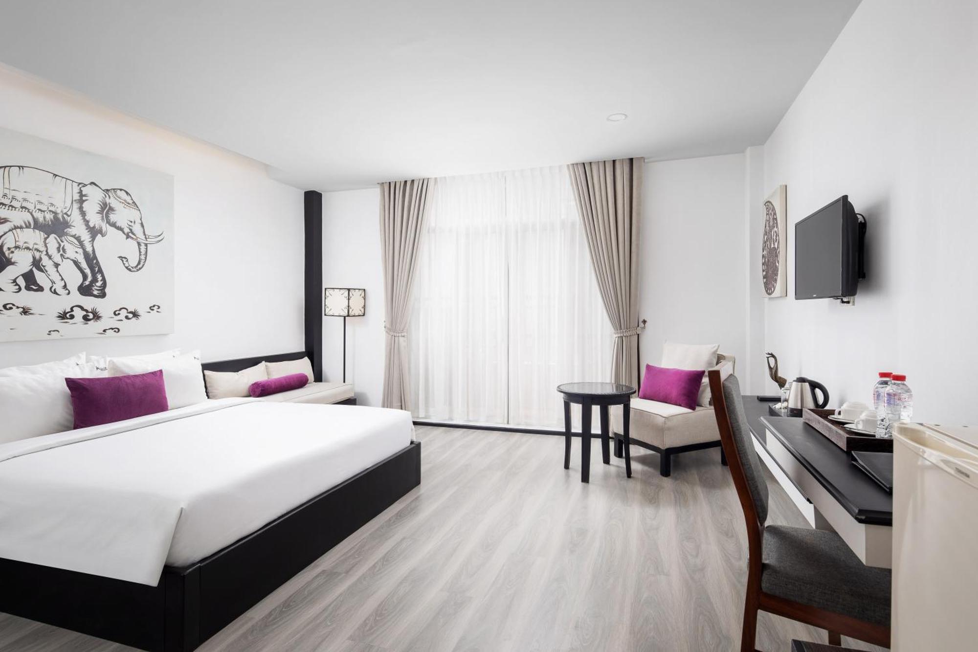 Apsor Palace 4* Phnom Penh